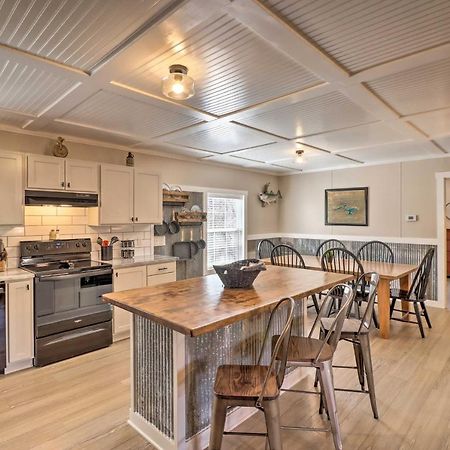 Lakefront Greers Ferry Cabin With Covered Boat Slip! Fairfield Bay Экстерьер фото