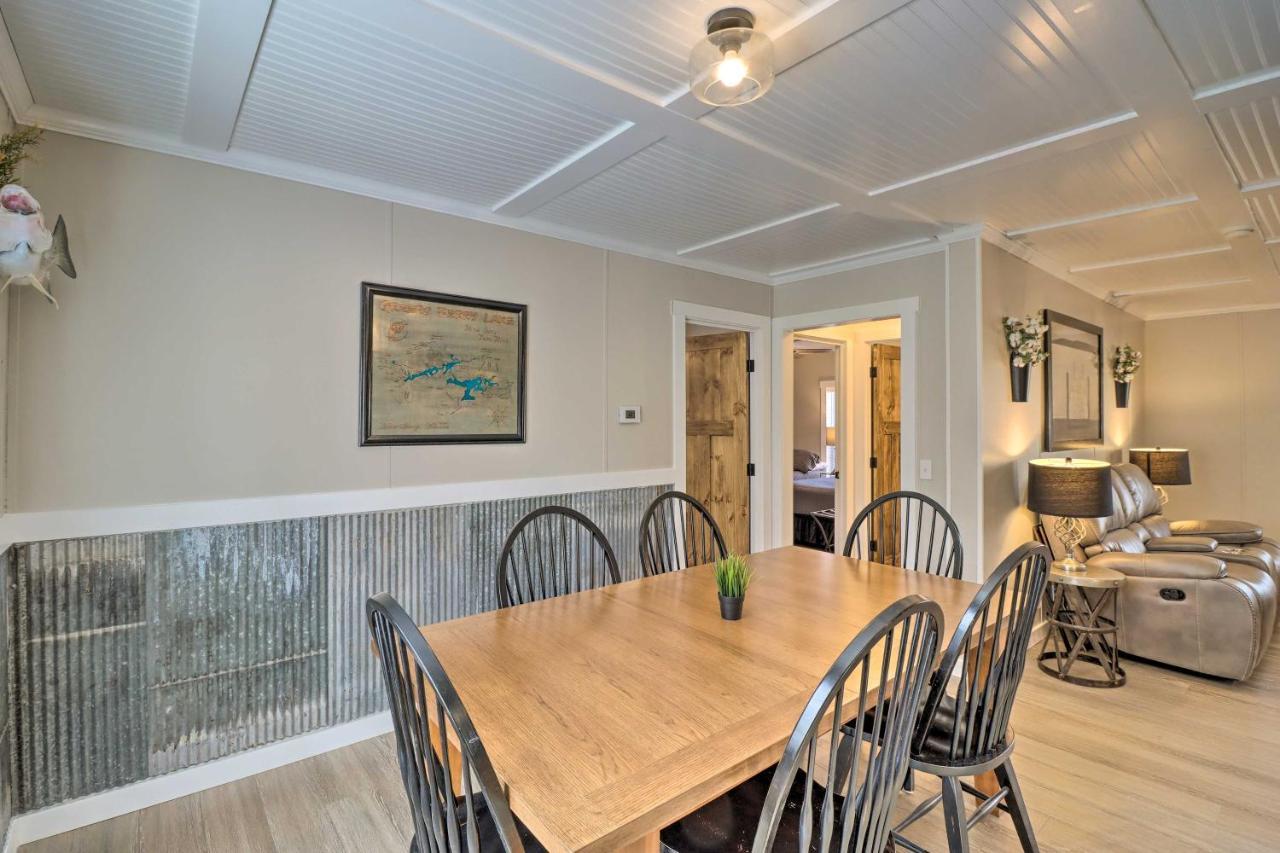 Lakefront Greers Ferry Cabin With Covered Boat Slip! Fairfield Bay Экстерьер фото